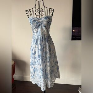 Strapless cute dress